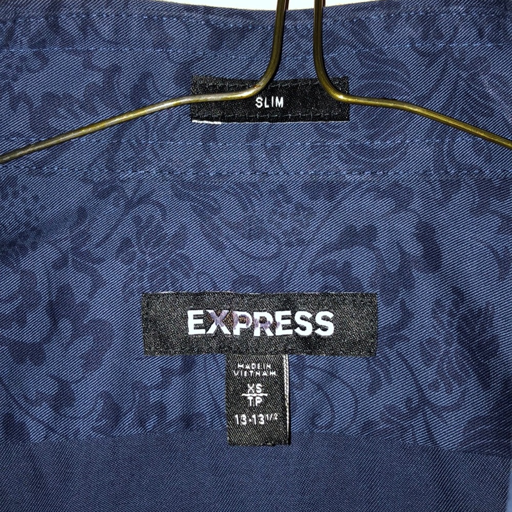 Express Button Up - Picture 2 of 3
